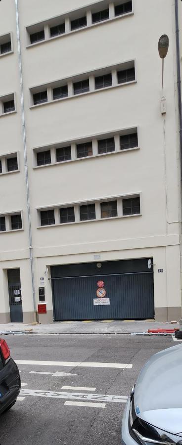 リヨンPlein Sud Terrasse Climatisation Garage Netflixアパートメント エクステリア 写真