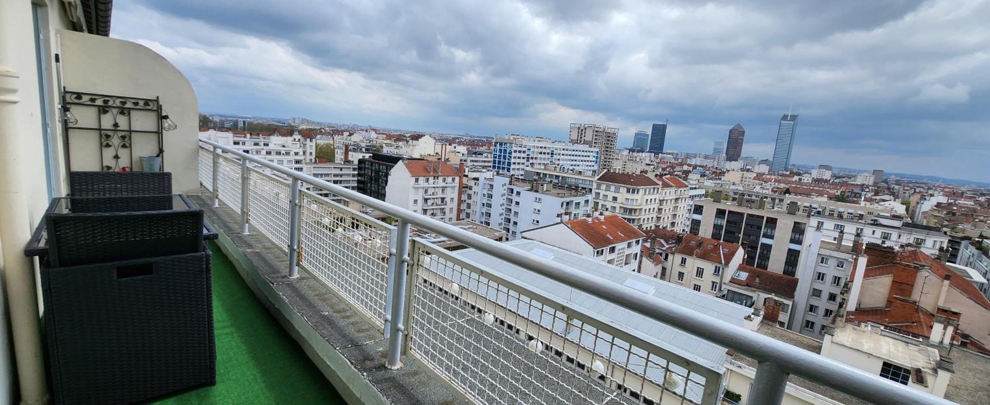 リヨンPlein Sud Terrasse Climatisation Garage Netflixアパートメント 部屋 写真
