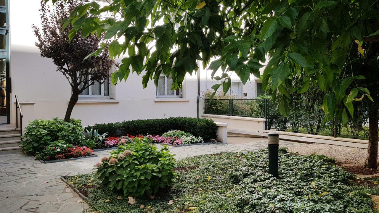 リヨンPlein Sud Terrasse Climatisation Garage Netflixアパートメント エクステリア 写真